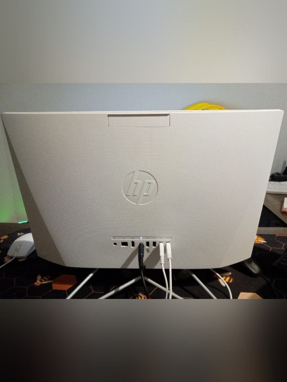 HP 2022 All-in-One Desktop 21.5" FHD Display Intel Celeron J4025 Processor 8G